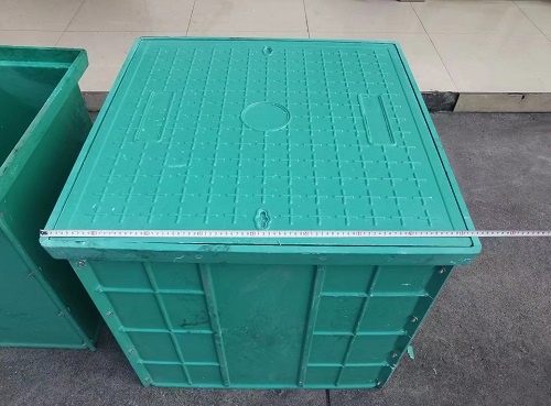 國內知名的玻璃鋼井蓋廠家,玻璃鋼井蓋廠家