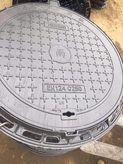 鑄鐵井蓋異響的原因及解決方法，鑄鐵井蓋異響，鑄鐵井蓋異響的原因，鑄鐵井蓋異響的解決方法，井蓋異響